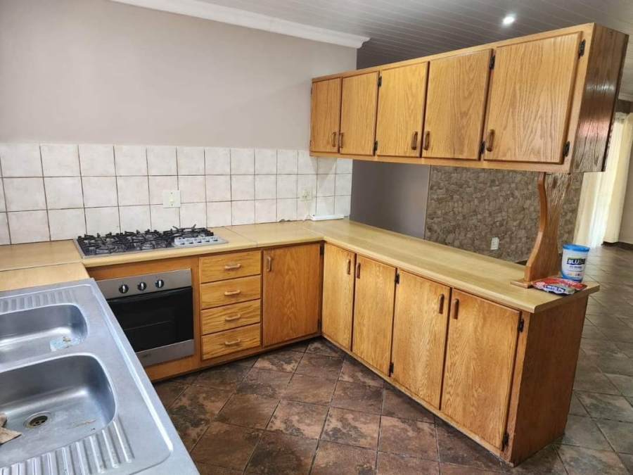 3 Bedroom Property for Sale in Geelhoutpark North West